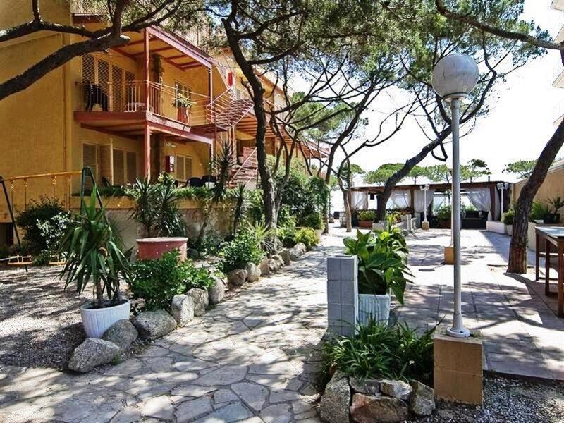 Delfin Apartments بلاتجا ذارو المظهر الخارجي الصورة